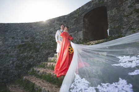 沖縄の世界遺産城跡で特別なウエディング撮影！