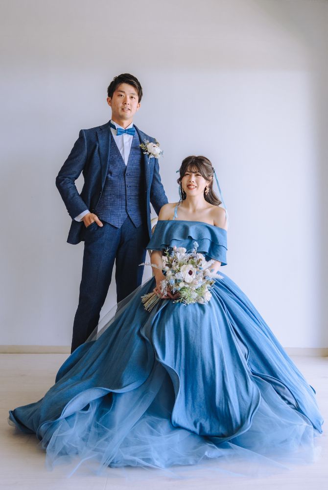 スタジオ撮影＿ブルー衣装でカラーコーディネイトのカップル様